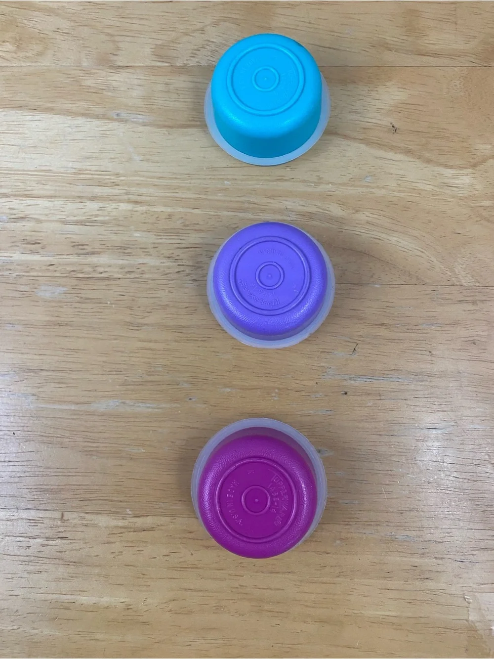 Tupperware 1463 Stackable Smidgits Mini Containers with Clear Lids